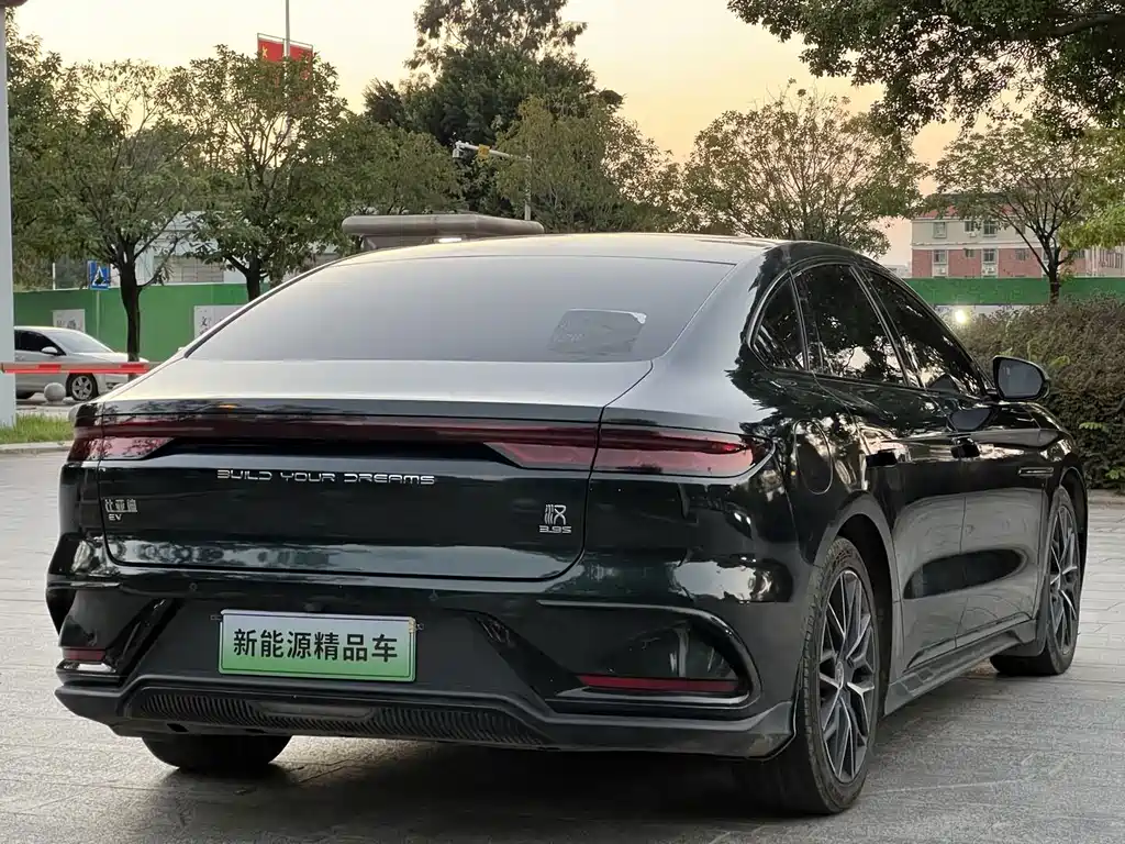 BYD Han — миниатюра 6