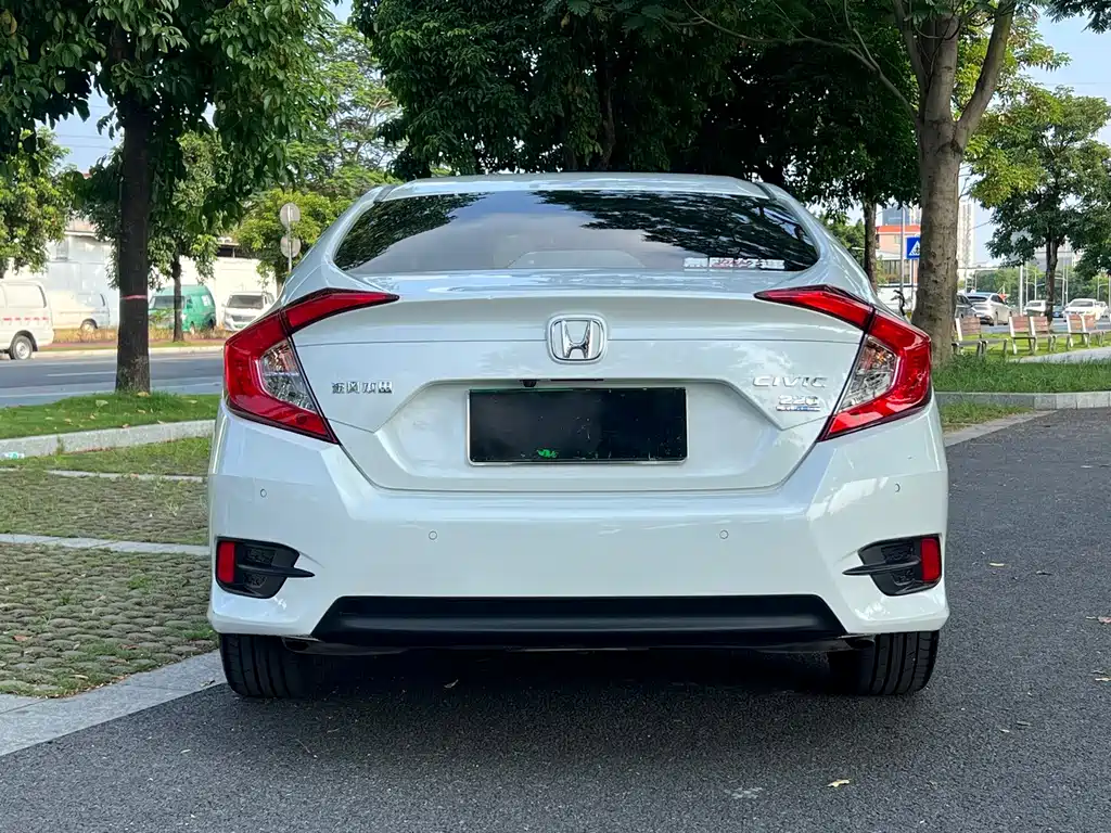 Honda Civic — миниатюра 6