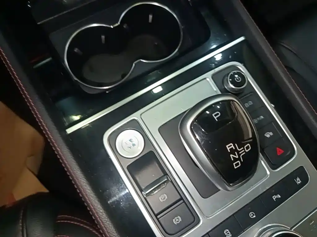 BYD Tang New Energy — миниатюра 9