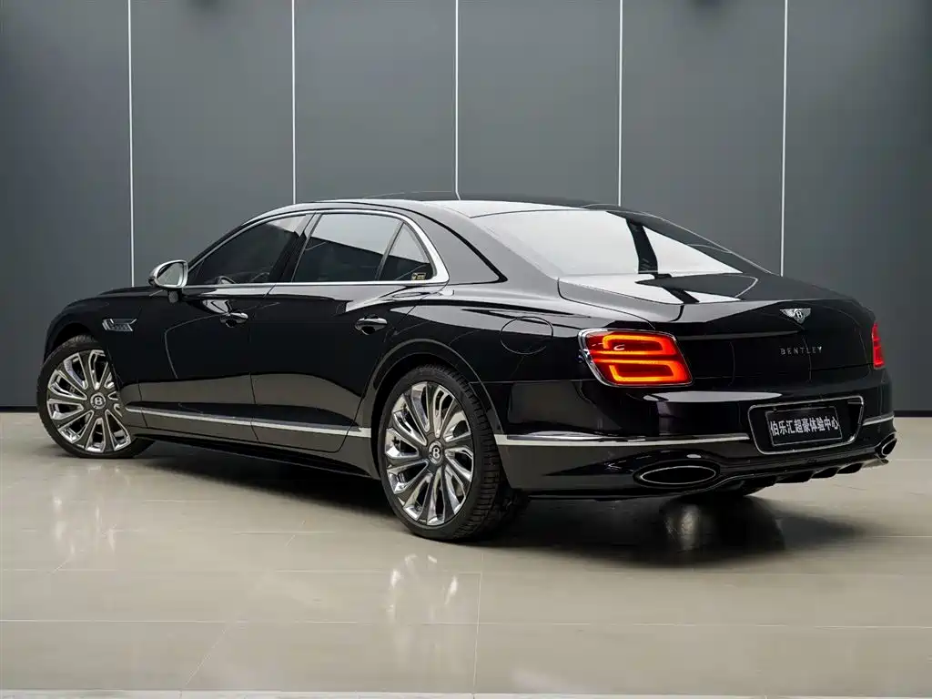 BENTLEY FLYING SPUR PLUG IN HYBRID