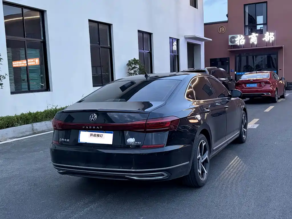 Volkswagen Passat — миниатюра 10