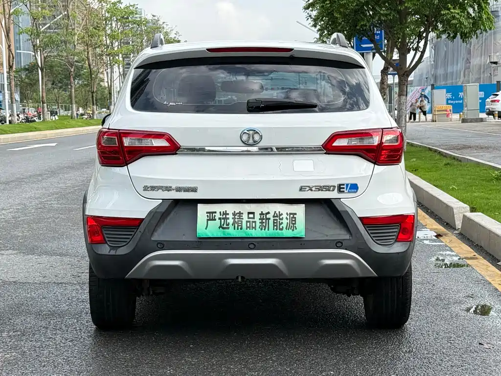 BAIC New Energy EX — миниатюра 17