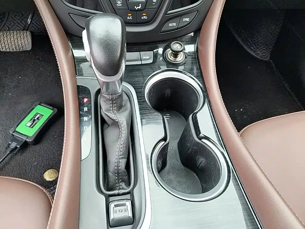 Buick Envision Plus — миниатюра 14
