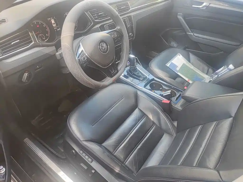 Volkswagen Passat — миниатюра 11