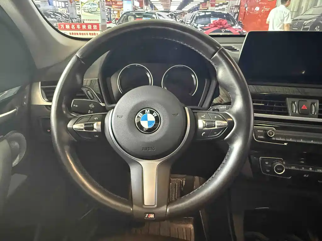 BMW X1 — миниатюра 15