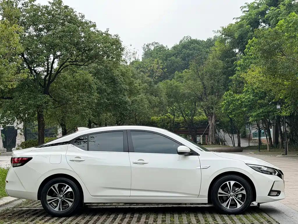 Nissan Sylphy — миниатюра 4