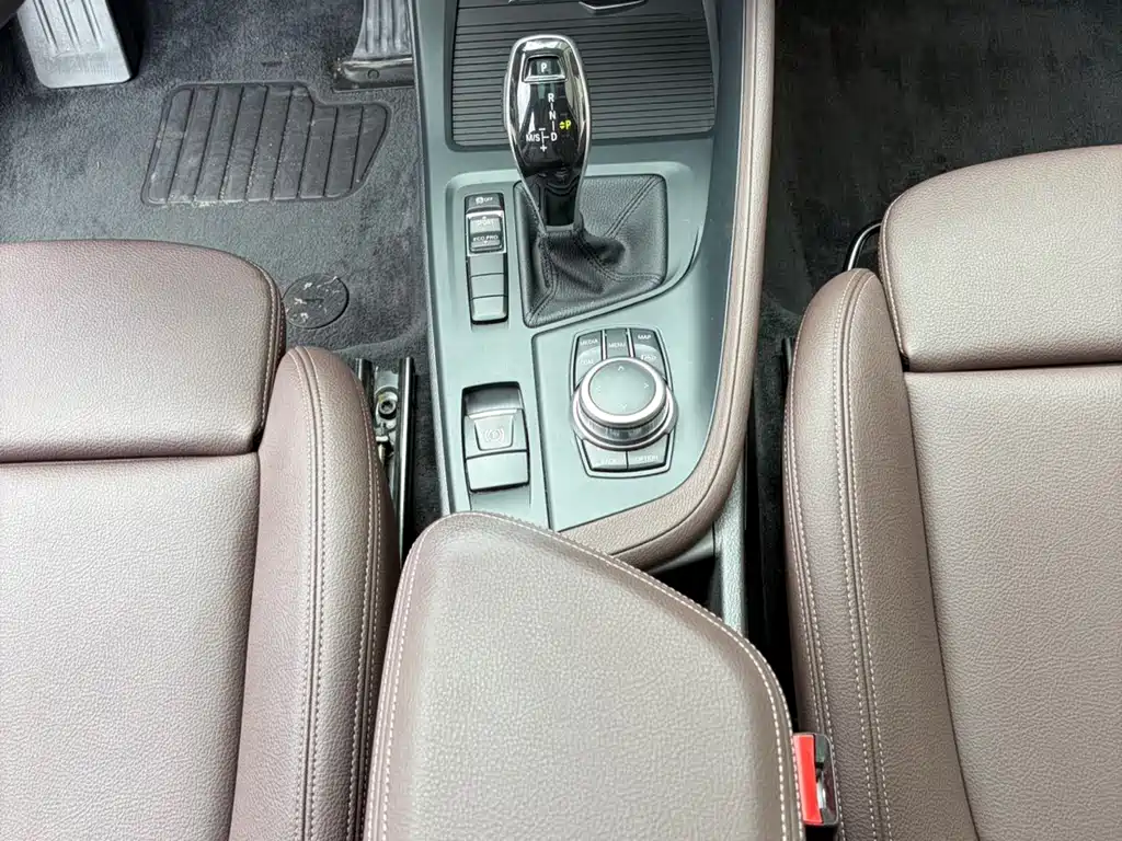 BMW X1 — миниатюра 10