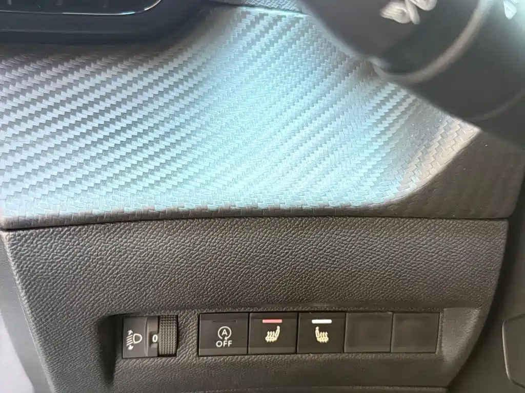 Peugeot 2008 — миниатюра 16