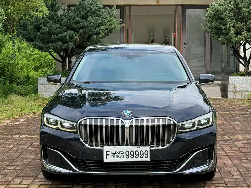 BMW 7 Series — миниатюра 2