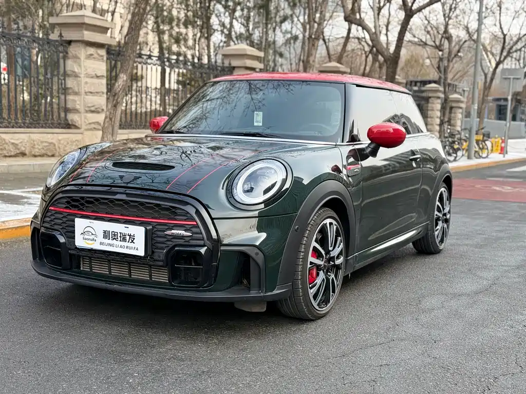 MINI JCW