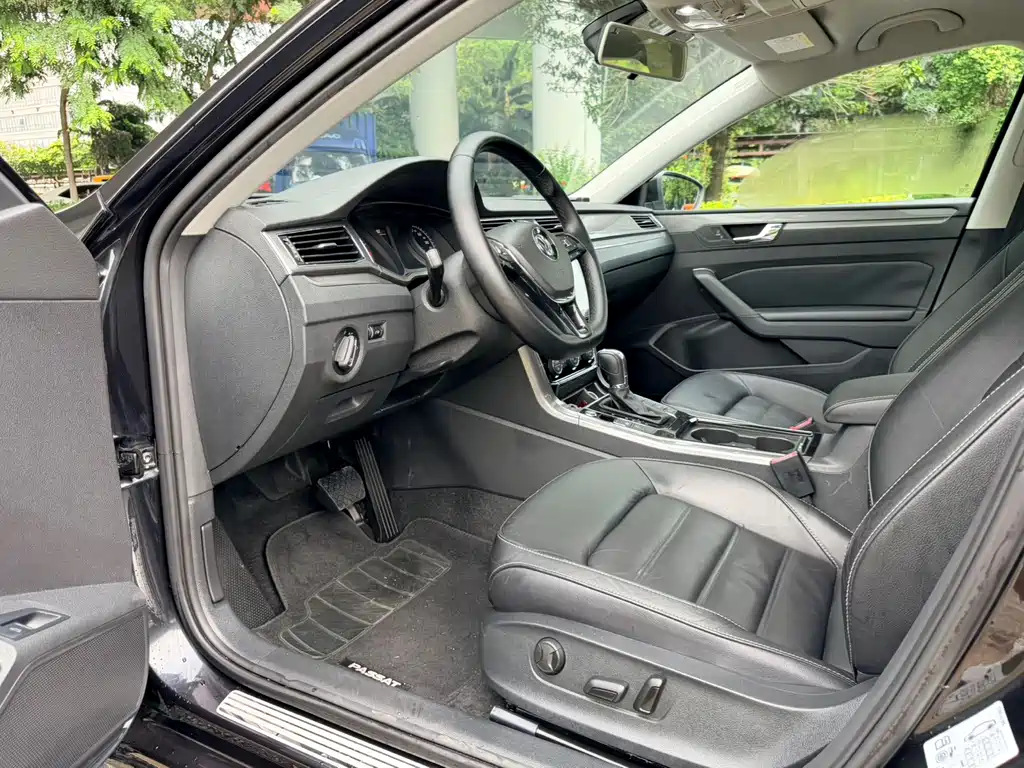 Volkswagen Passat — миниатюра 11
