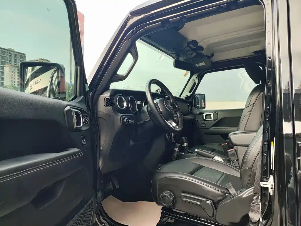 Jeep Wrangler — миниатюра 5