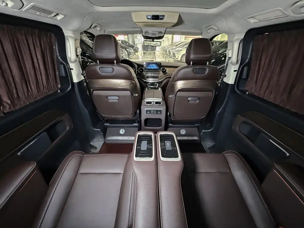 Mercedes-Benz V-Class — миниатюра 8