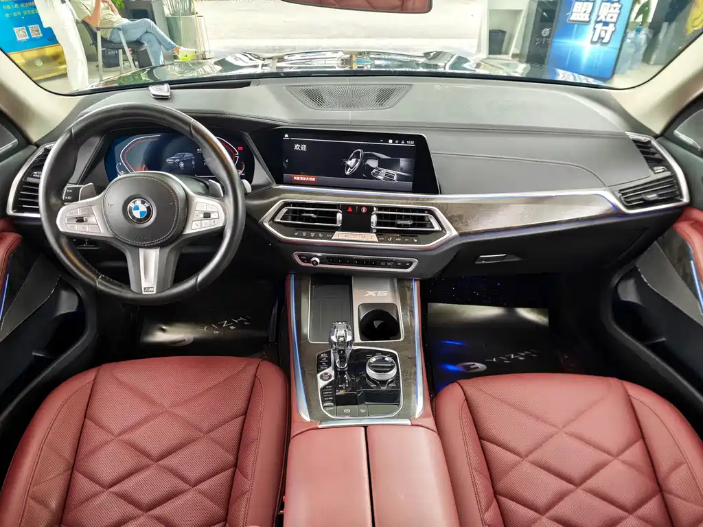 BMW X5 — миниатюра 7