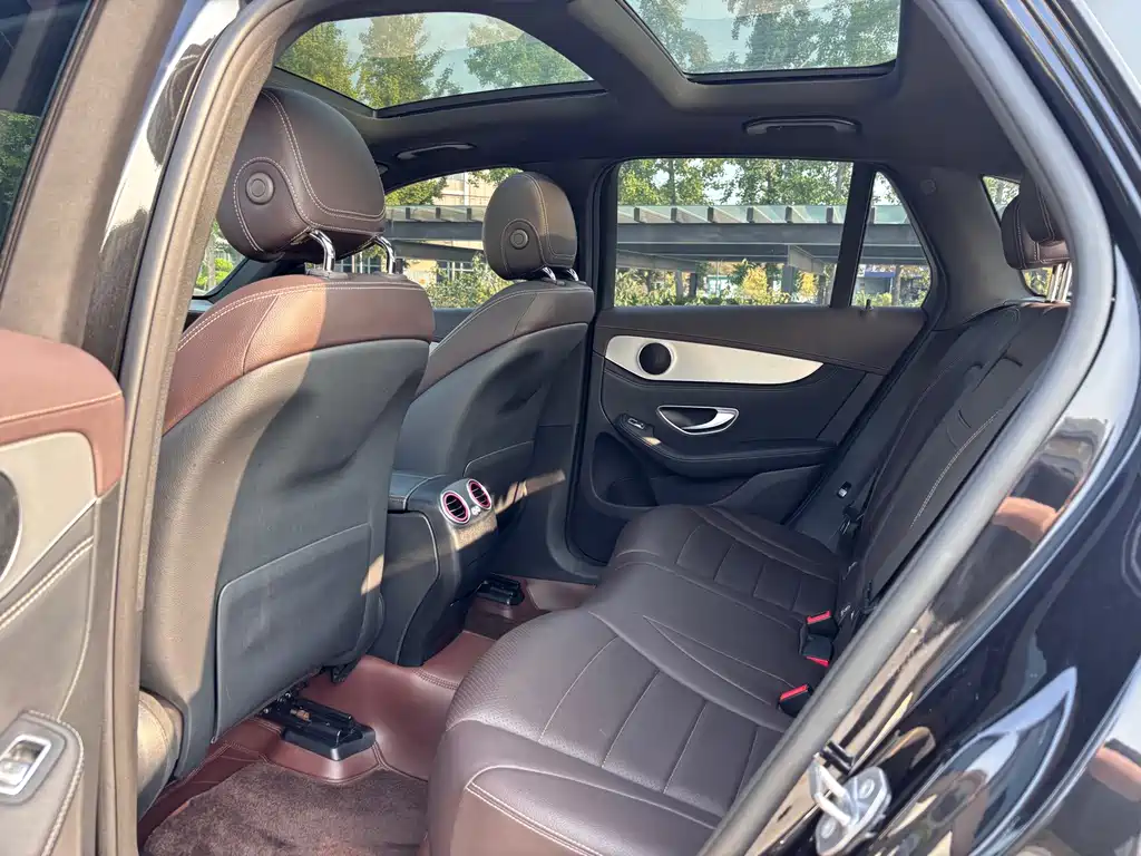 Mercedes-Benz GLC — миниатюра 12
