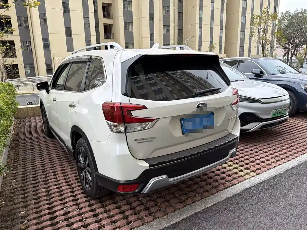 SUBARU FORESTER