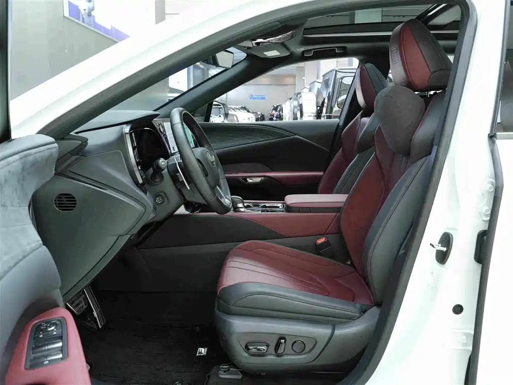 Lexus RX — миниатюра 11