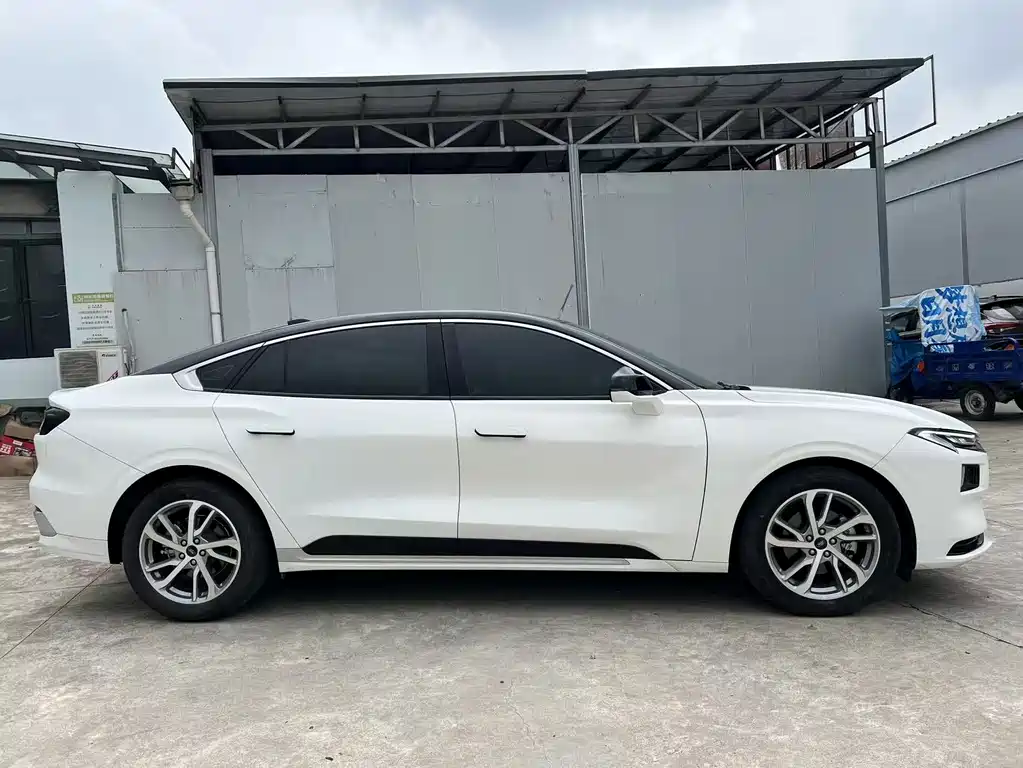 Ford Mondeo — миниатюра 4