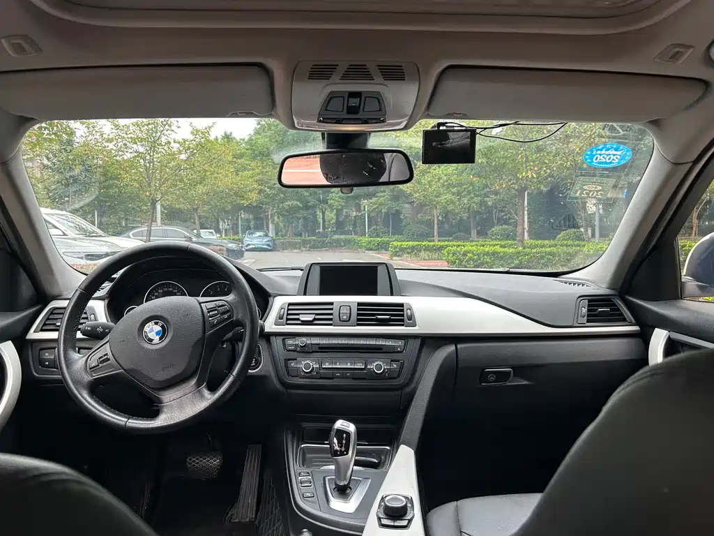 BMW 3 Series — миниатюра 15