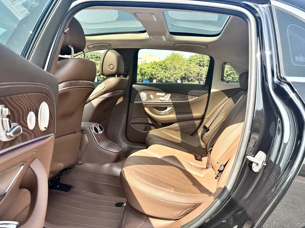 Mercedes-Benz E-Class E 2023 E 300 L Luxury