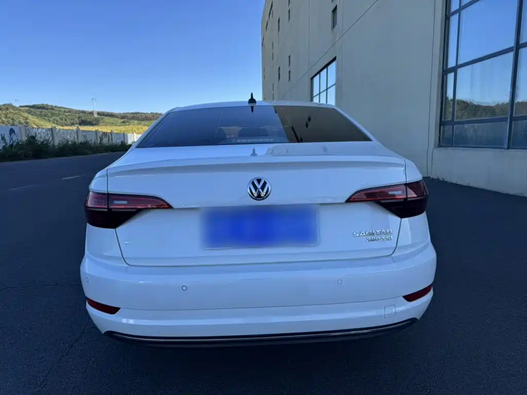 Volkswagen Sagitar — миниатюра 6
