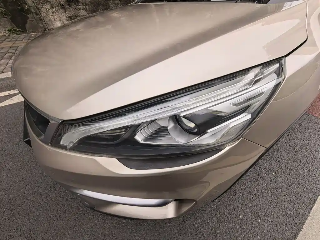 GEELY AUTOMOBILE EMGRAND GS