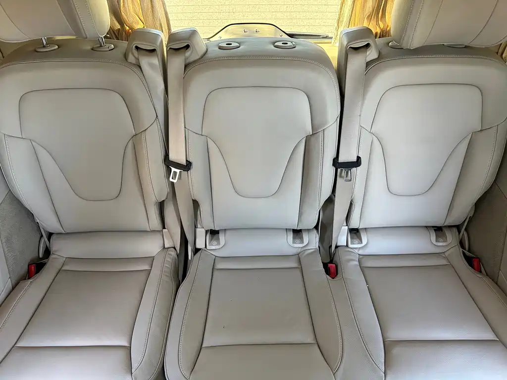 Mercedes-Benz V-Class — миниатюра 17