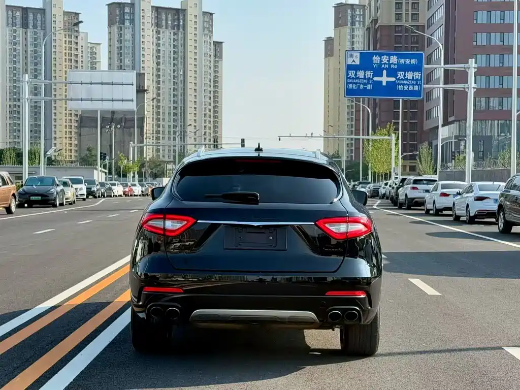 Maserati Levante — миниатюра 8