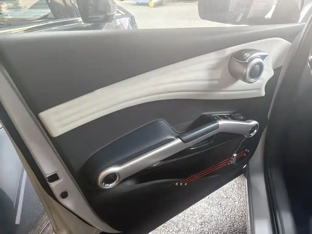 BYD Yuan Plus — миниатюра 6