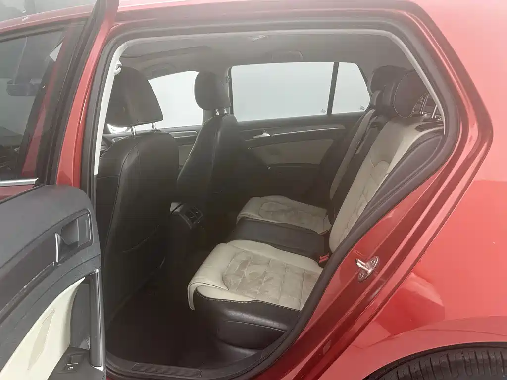 Volkswagen Golf — миниатюра 13