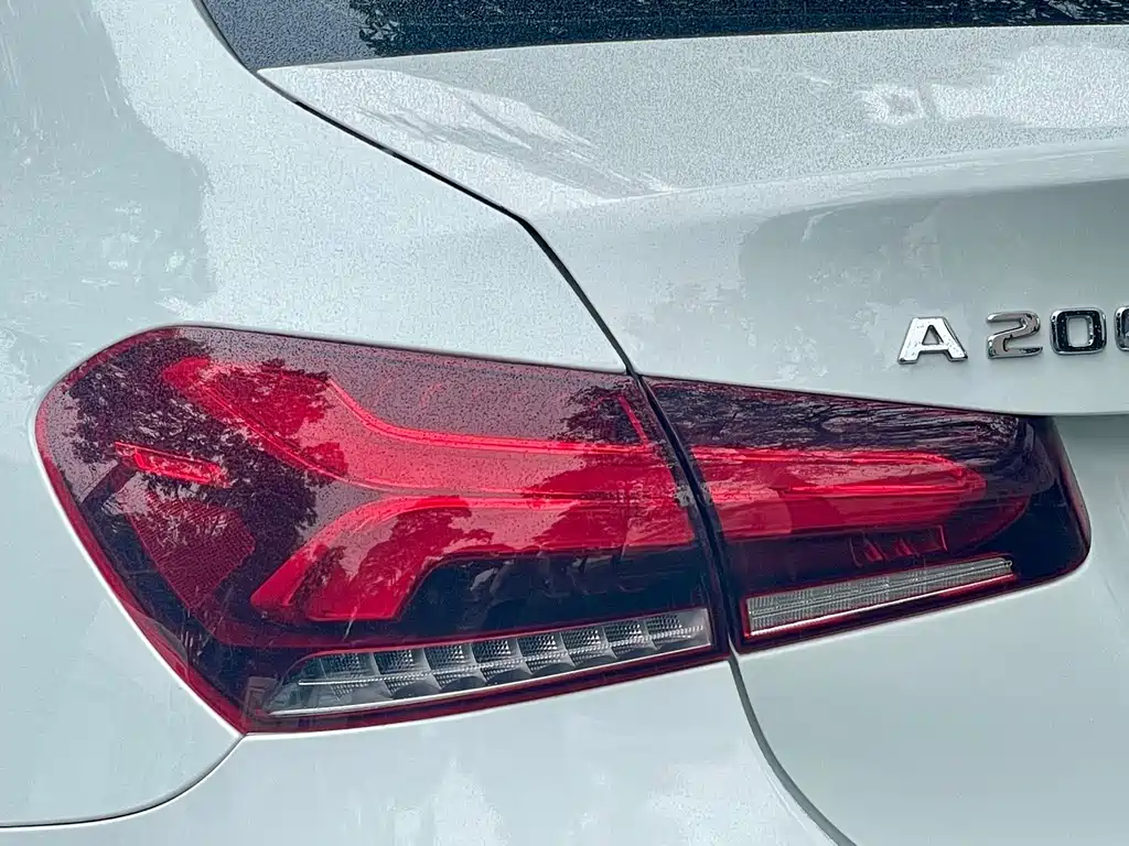 Mercedes-Benz A-Class — миниатюра 11