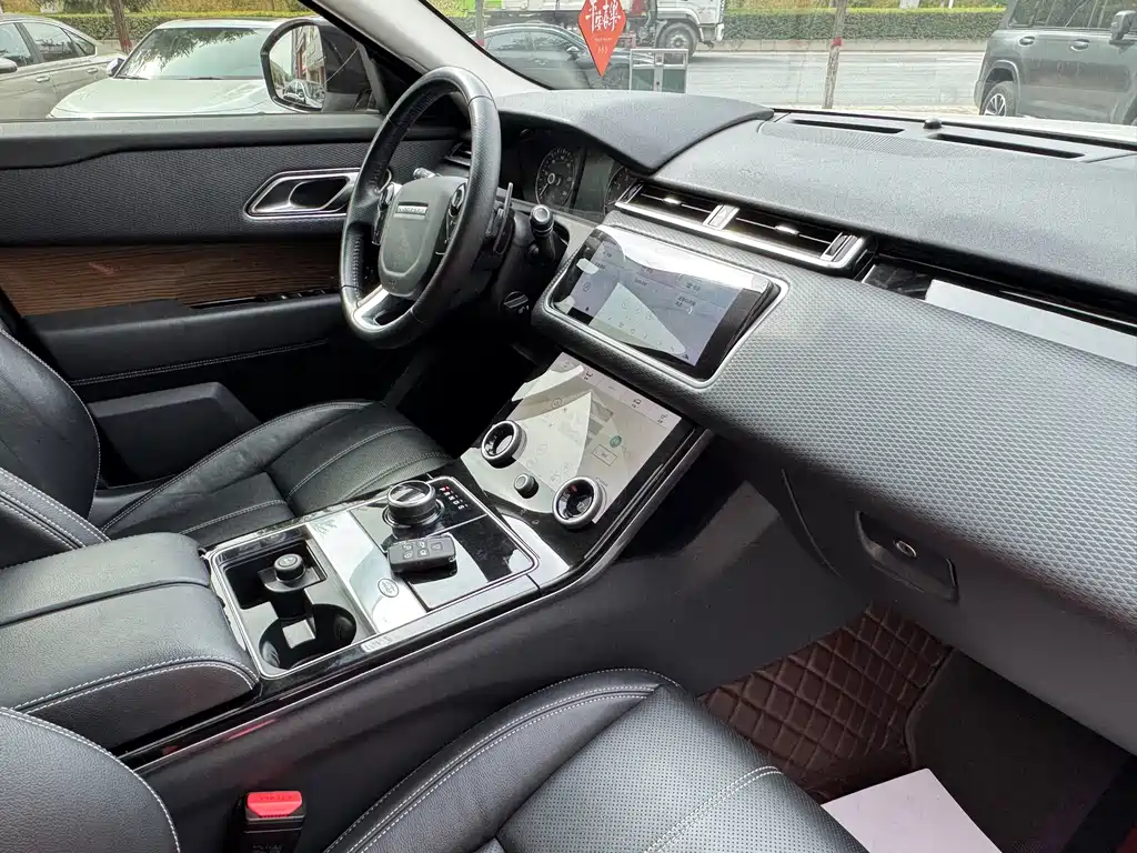Land Rover Velar — миниатюра 17