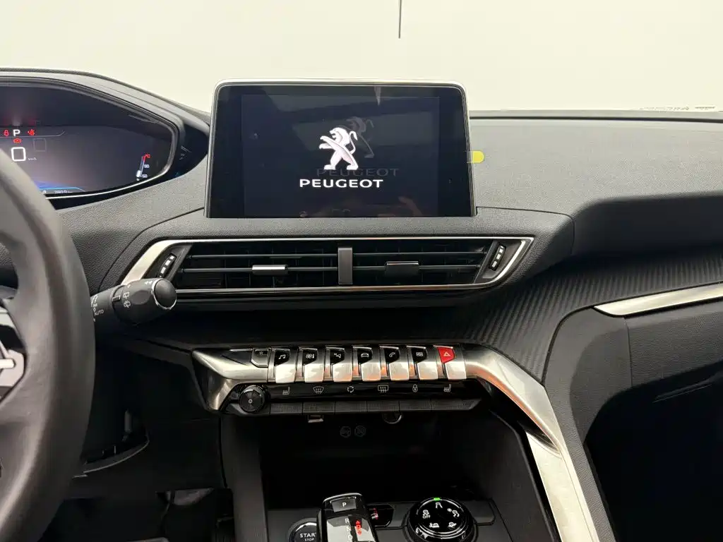 Peugeot 4008 — миниатюра 12