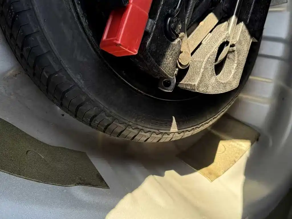 GEELY AUTOMOBILE BINRUI