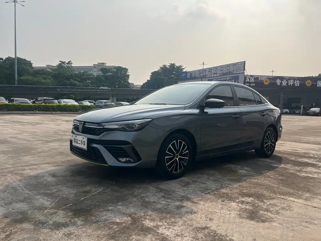 Roewe i5