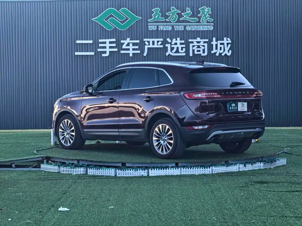 Lincoln MKC — миниатюра 5