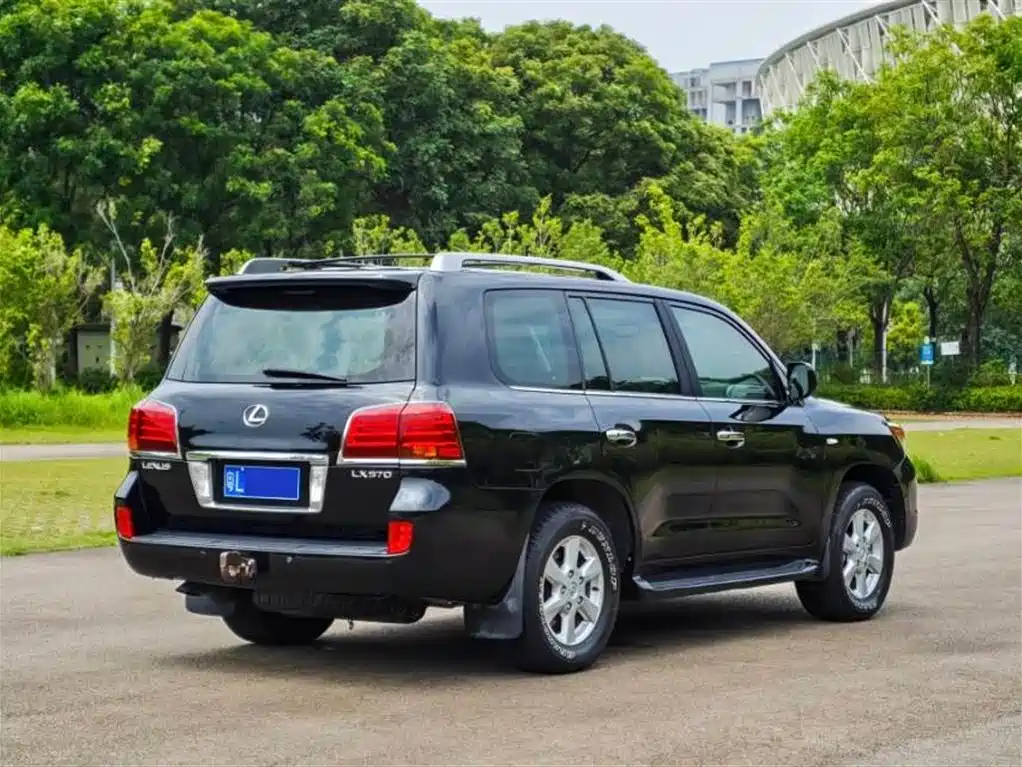 Lexus LX 2007 570