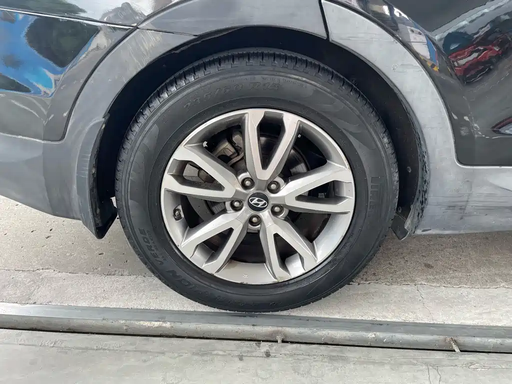 Hyundai Santa Fe — миниатюра 24
