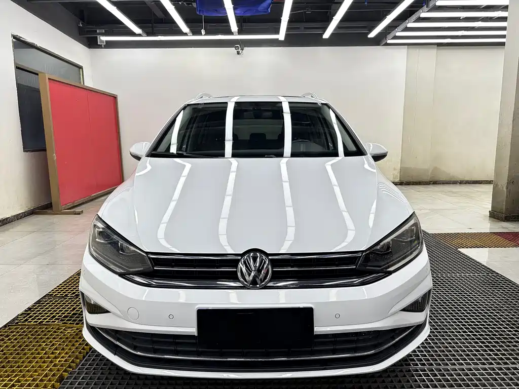 VOLKSWAGEN GOLF*JIAYU