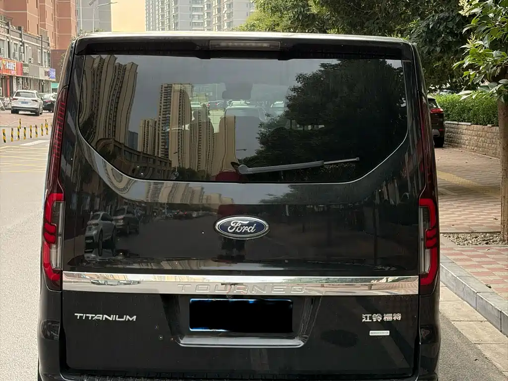 Ford Tourneo 2023 2.0T AT