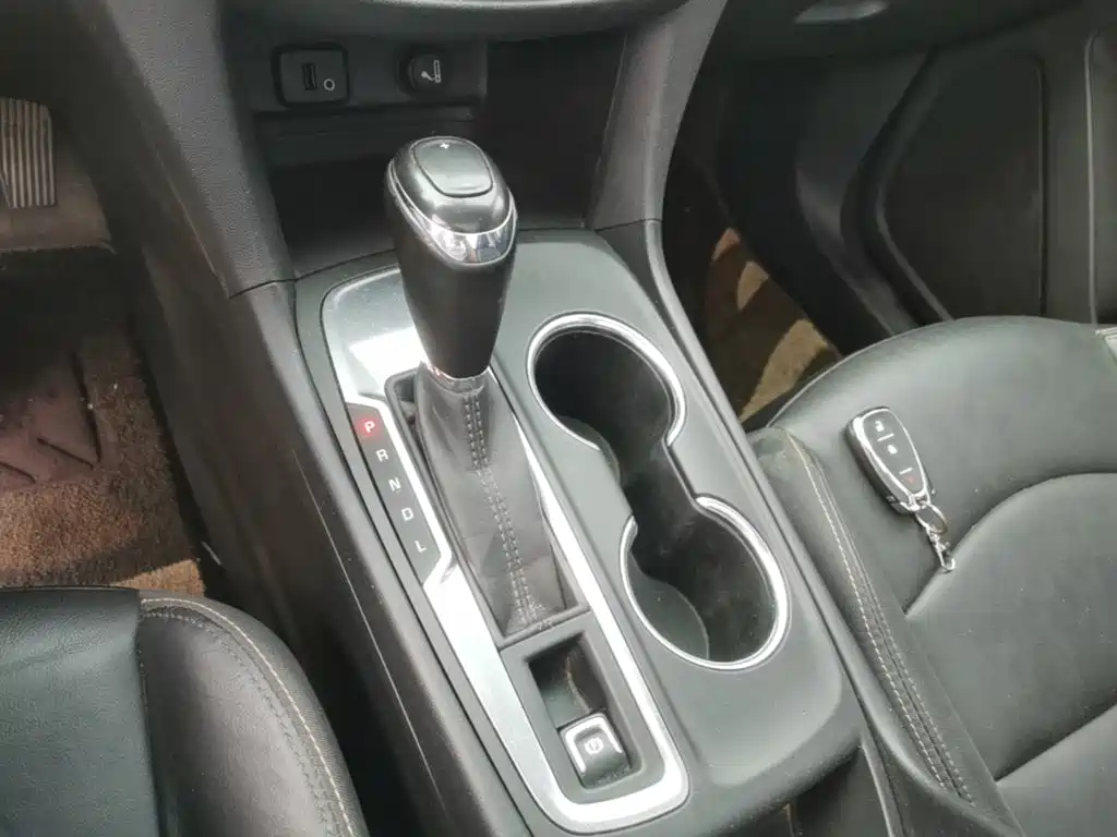Chevrolet Equinox — миниатюра 14