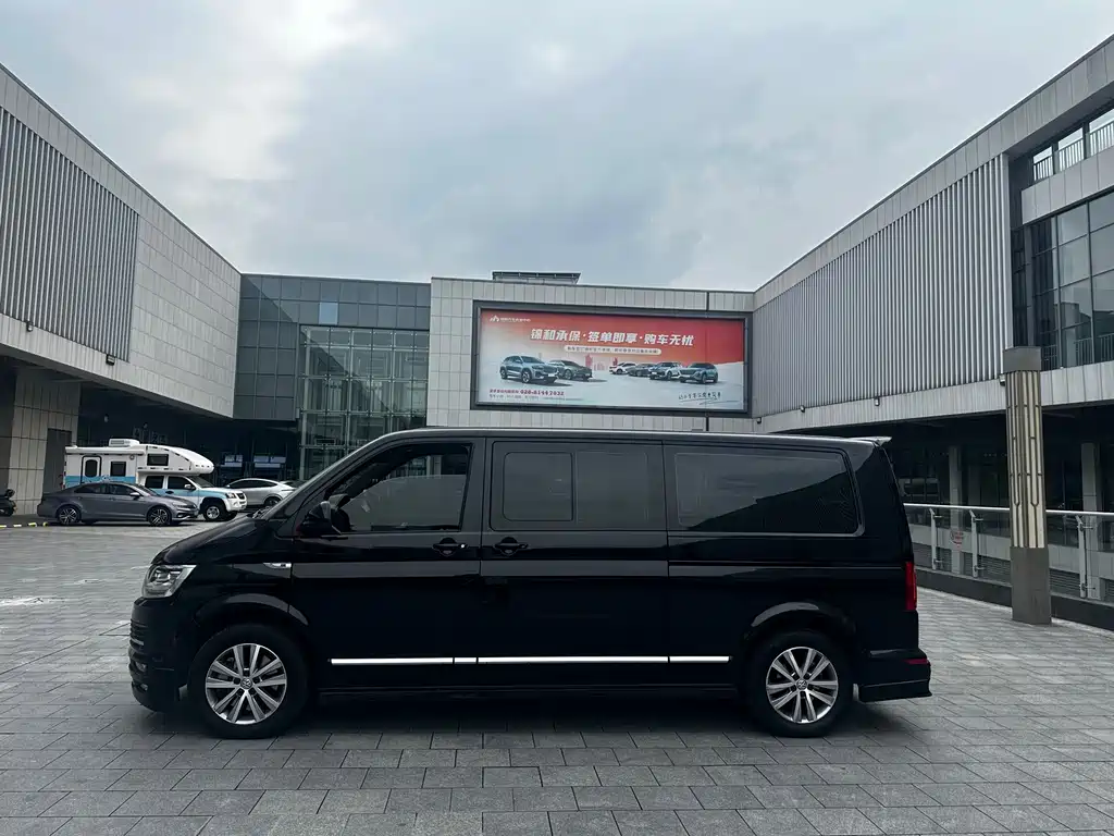 Volkswagen Caravelle — миниатюра 3