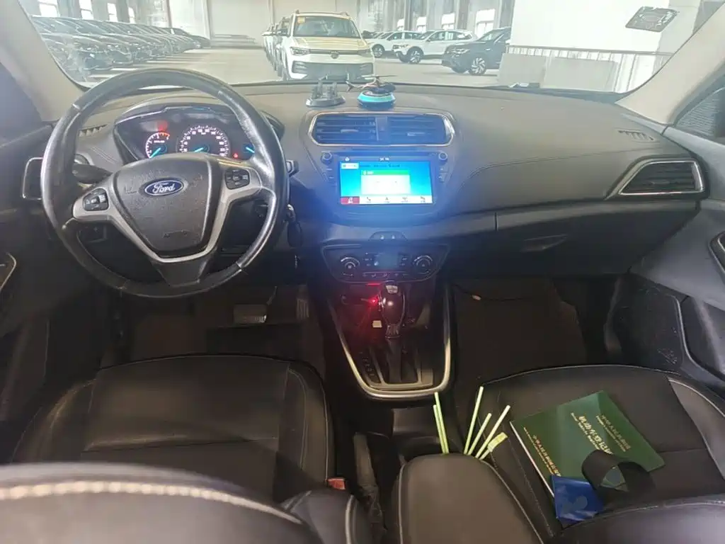 Ford Escort — миниатюра 10