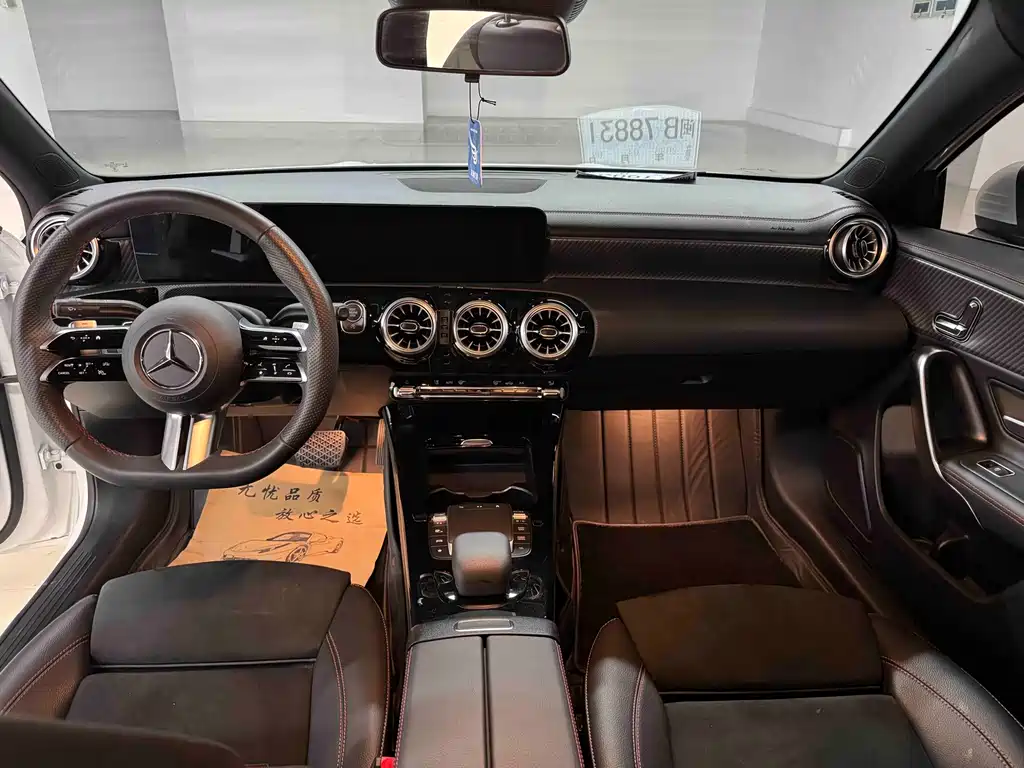 Mercedes-Benz A-Class — миниатюра 9