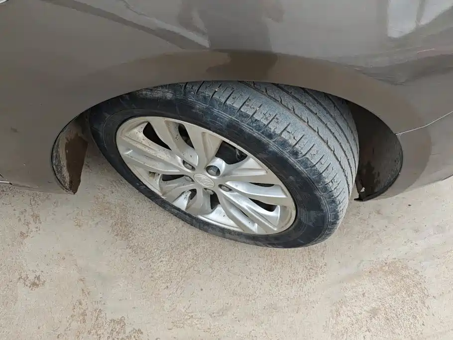 Buick Excelle — миниатюра 6