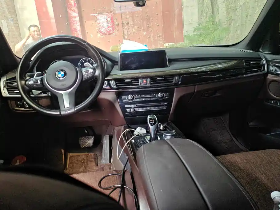 BMW X5 (Import) — миниатюра 12
