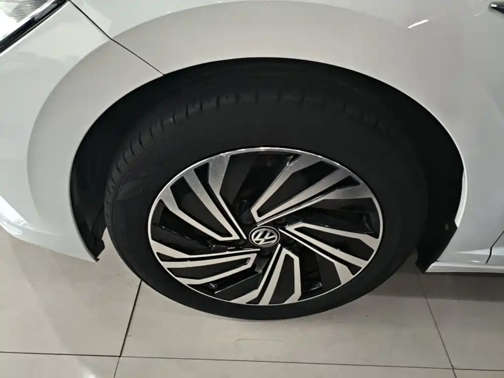 Volkswagen Sagitar — миниатюра 23