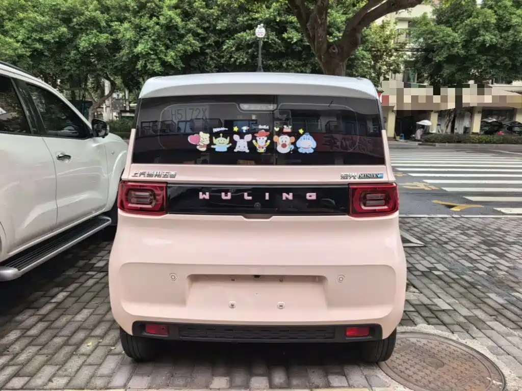 Wuling MINIEV — миниатюра 6