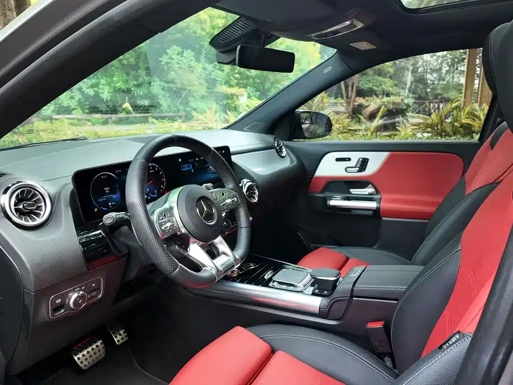 Mercedes-Benz GLA AMG — миниатюра 7
