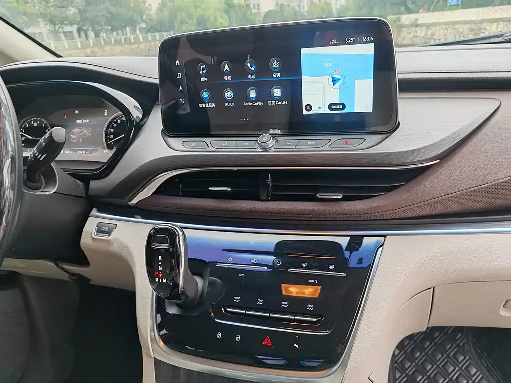 Buick GL8 — миниатюра 11
